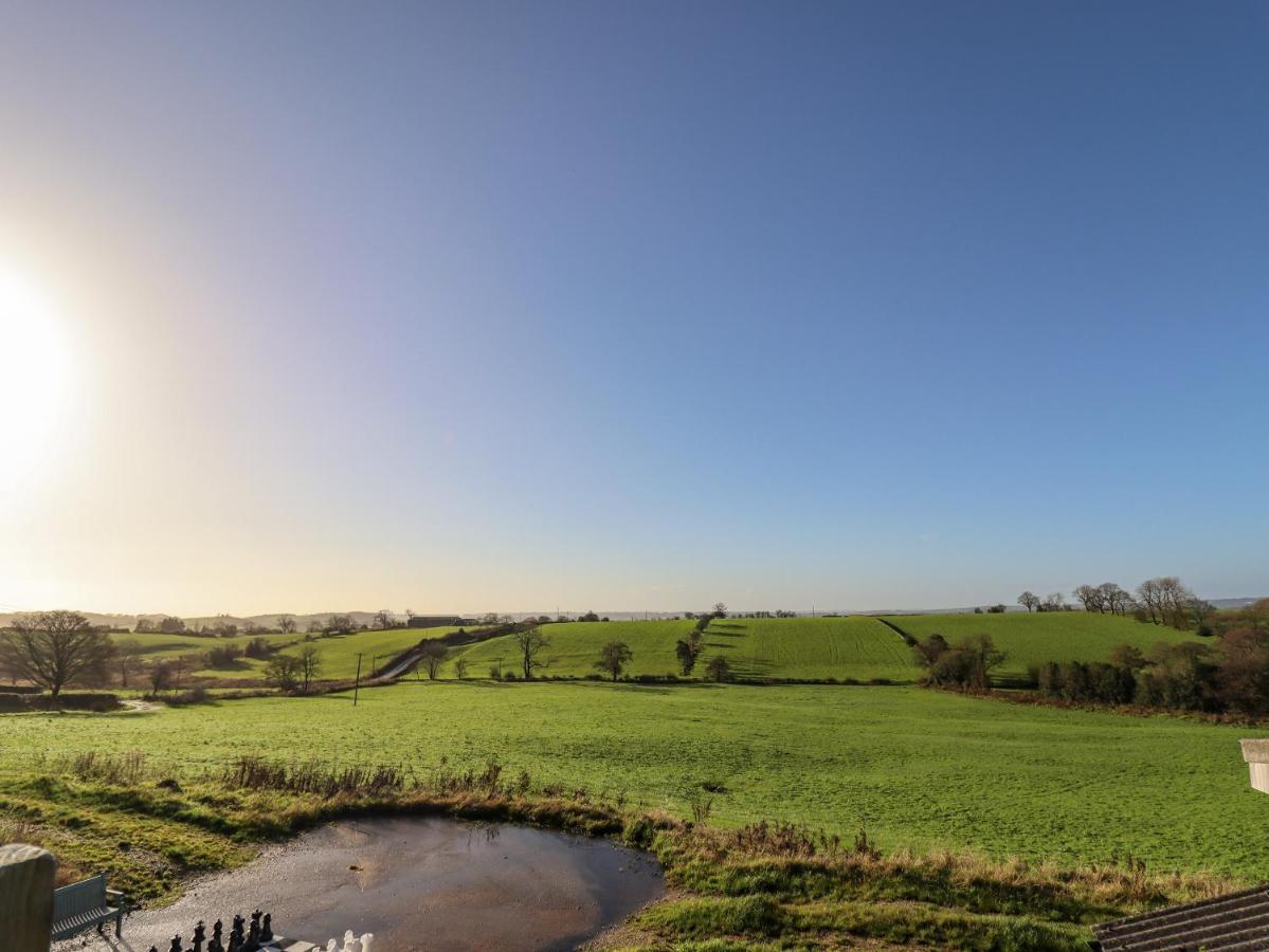 Pastures Barn Villa Leek Bagian luar foto